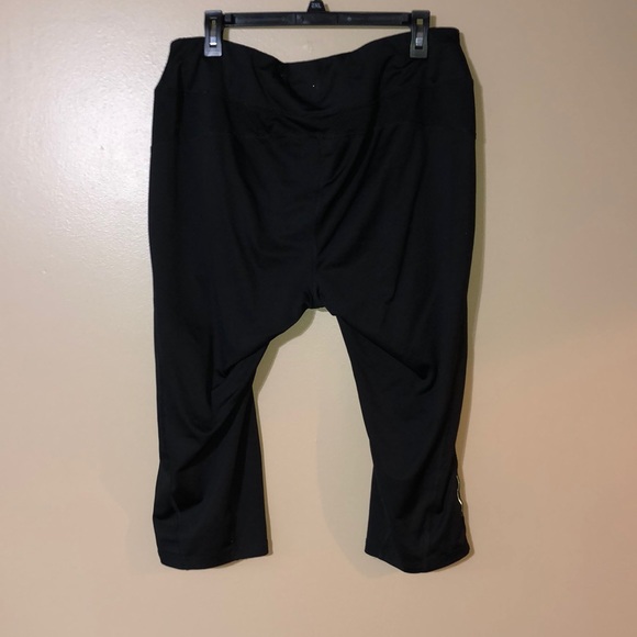 Tek Gear | Black Cropped Leggings - Picture 2 of 4